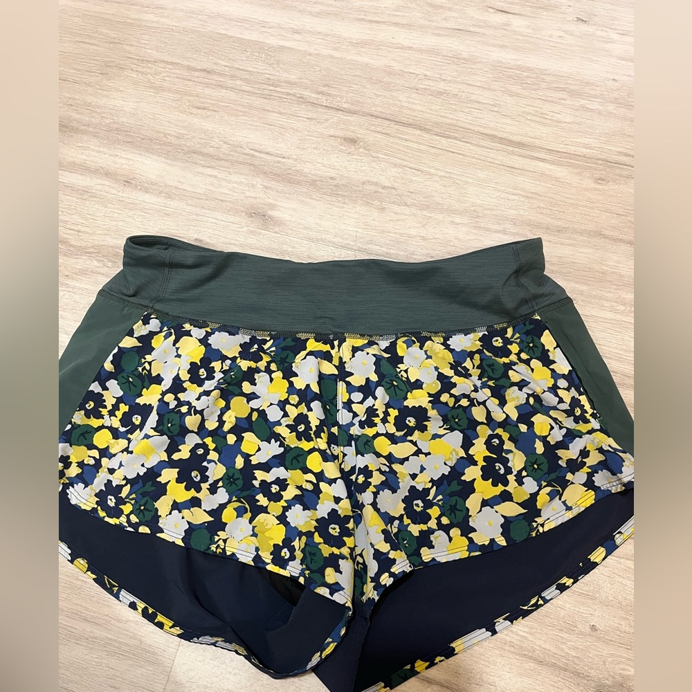 Super cute green and blue floral running, workout, fitness shorts size XL